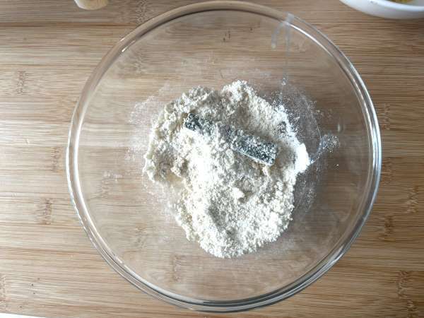 Пържени картофи от тиквички с въздушен фритюрник - Подготовка стъпка 4