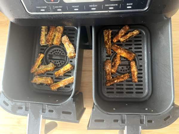 Пържени картофи от тиквички с въздушен фритюрник - Подготовка стъпка 6