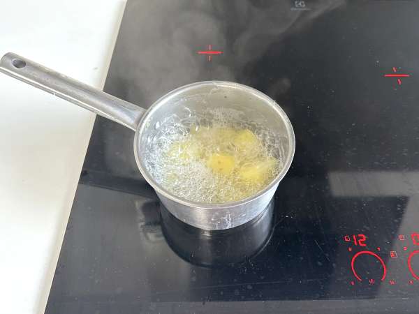 Хрупкави питки с риба тон във фритюрника: неустоимо предястие! - Подготовка стъпка 1