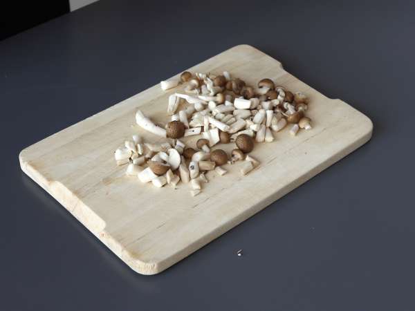 Как се приготвя разтворима юфка? Бърза рецепта с говеждо месо и гъби! - Подготовка стъпка 3