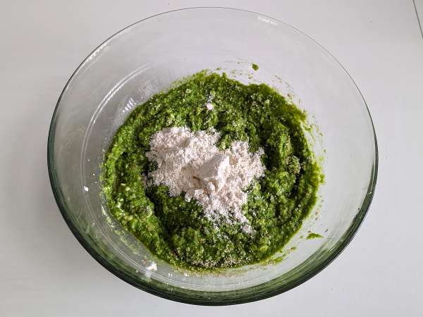 Кюфтета от грах и фета във фритюрник: вкусни и много бързи за приготвяне! - Подготовка стъпка 5