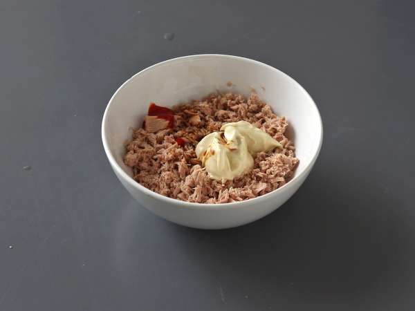 Онигири с риба тон, малкият японски триъгълен сандвич с ориз - おにぎり - Подготовка стъпка 5