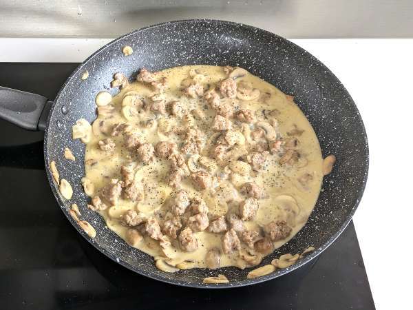 Кремообразна паста с гъби и колбаси - Подготовка стъпка 6