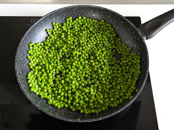 Кнедли от грах без яйца: готови за нула време! - Подготовка стъпка 1