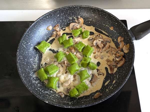 Грохови ньоки с гъбен сос - Подготовка стъпка 8