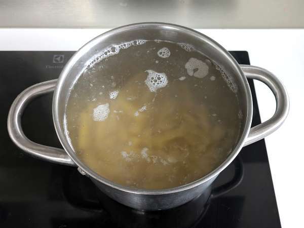 Паста с рикота и орехи: кремообразна и хрупкава - Подготовка стъпка 1