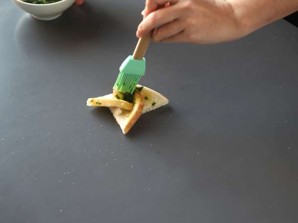 Чеснов хляб тип звезда с хляб за сандвичи - Подготовка стъпка 8