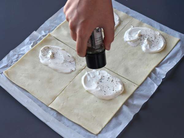 Сладкиши със сирене: изключително лесна и вкусна рецепта - Подготовка стъпка 3
