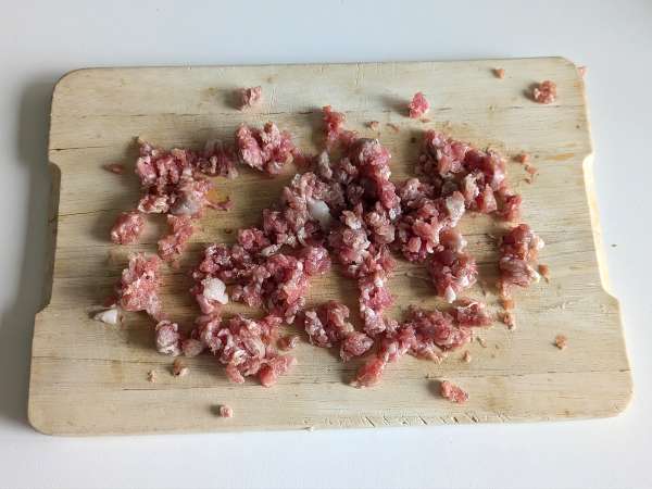 Канелони с гъби и колбаси: богато и вкусно първо ястие - Подготовка стъпка 4