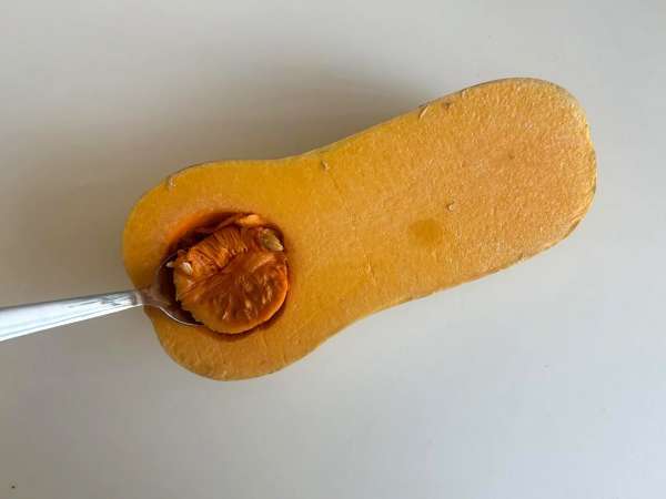 Свежа паста от лютиче само с 2 съставки - Подготовка стъпка 1