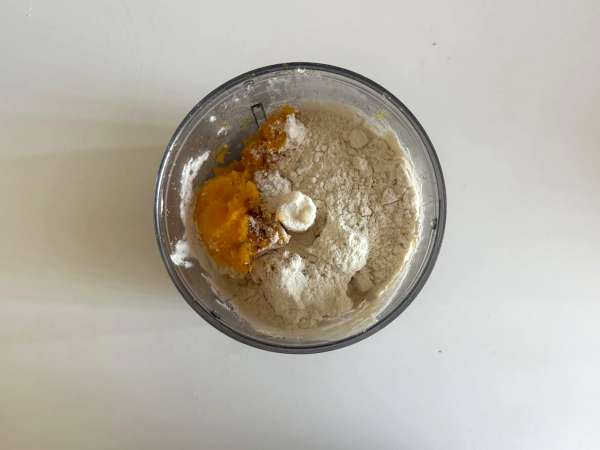 Свежа паста от лютиче само с 2 съставки - Подготовка стъпка 4