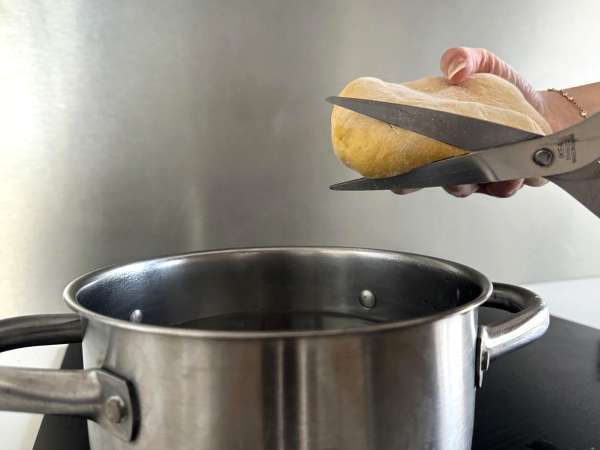 Свежа паста от лютиче само с 2 съставки - Подготовка стъпка 6