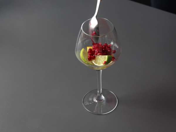 Сангрия с пенливо вино: освежаващата звезда на празниците - Подготовка стъпка 2