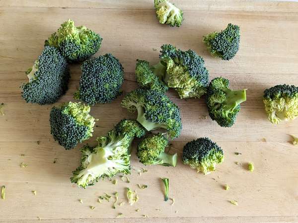 Кремообразна паста с броколи и бадеми: лесно за приготвяне и вкусно ястие - Подготовка стъпка 1