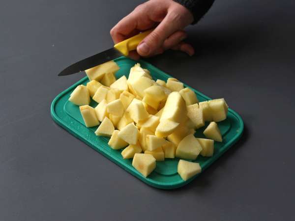 Шоколадов ябълков фъдж - супер лесен десерт, който се приготвя само с 2 съставки! - Подготовка стъпка 1