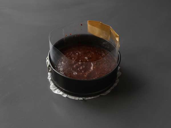 Шоколадов ябълков фъдж - супер лесен десерт, който се приготвя само с 2 съставки! - Подготовка стъпка 6