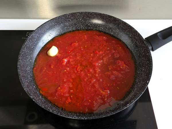 Penne all'arrabbiata: италианска класика, която сгрява сърцето! - Подготовка стъпка 3