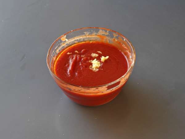 Бърз и успокояващ гратен от ньоки с домати и моцарела - ньоки alla sorrentina на фурна - Подготовка стъпка 2