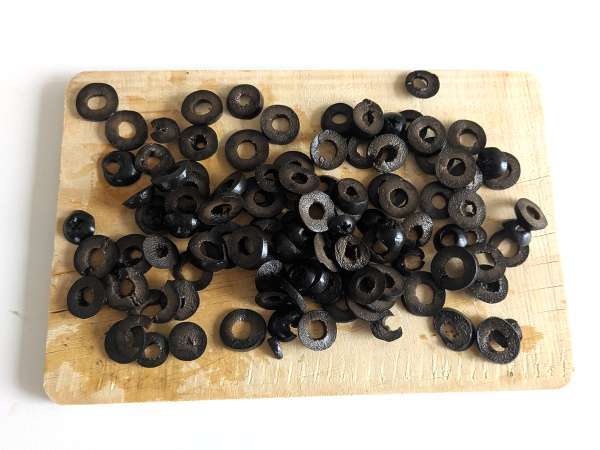 Паста със сос от маслини: евтина, вкусна и лесна за приготвяне! - Подготовка стъпка 1