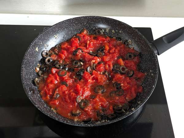 Паста със сос от маслини: евтина, вкусна и лесна за приготвяне! - Подготовка стъпка 3