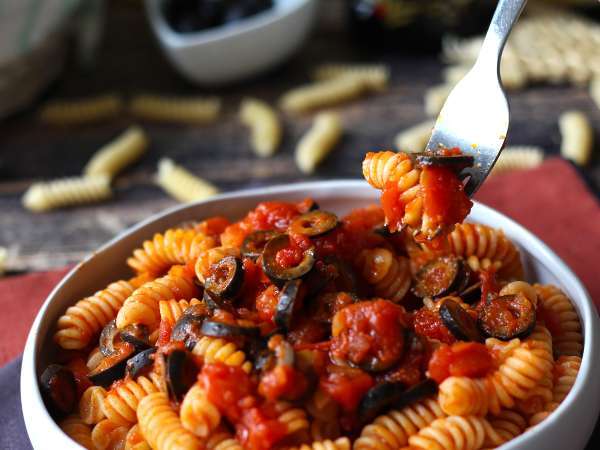 Паста със сос от маслини: евтина, вкусна и лесна за приготвяне! - Подготовка стъпка 7