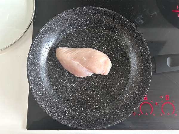 Как се пържат пилешки гърди в тиган? - Подготовка стъпка 1