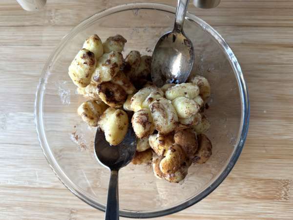 Ньоки с фритюрник: рецепта за десерт с канела, която трябва да опитате! - Подготовка стъпка 1