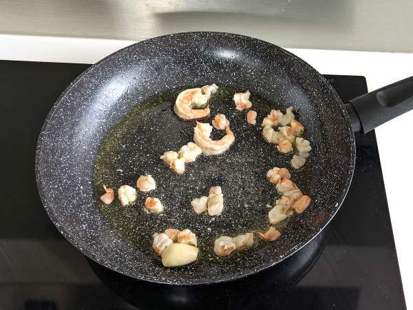 Паста от спирулина със скариди и лимон: богато на хранителни вещества първо ястие с уникален вкус - Подготовка стъпка 2