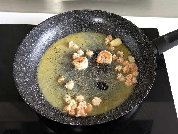 Паста от спирулина със скариди и лимон: богато на хранителни вещества първо ястие с уникален вкус - Подготовка стъпка 4