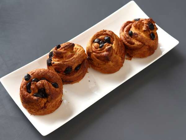 Круфини, комбинация от кроасан и кифла, с крем и шоколад - Подготовка стъпка 12