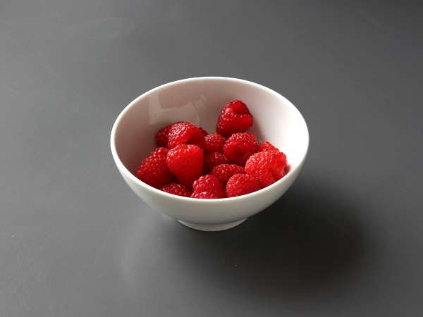 Хапки от малини, бял шоколад и рубинен шоколад в стил Franui - Подготовка стъпка 1