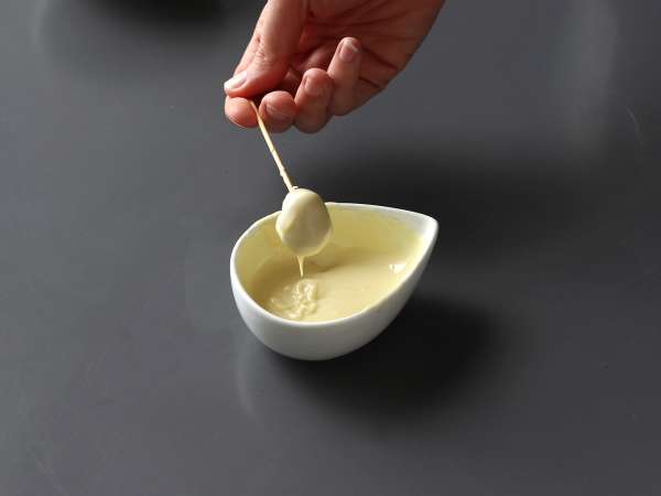 Хапки от малини, бял шоколад и рубинен шоколад в стил Franui - Подготовка стъпка 2