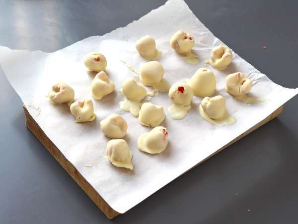 Franui с шамфъстък, вкусно покрити малини, топящи се и хрупкави - Подготовка стъпка 3