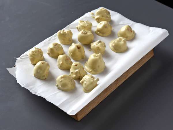 Franui с шамфъстък, вкусно покрити малини, топящи се и хрупкави - Подготовка стъпка 6