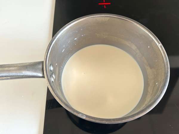 Torrijas във фритюрник с хляб от бриош - традиция без усложнения - Подготовка стъпка 1