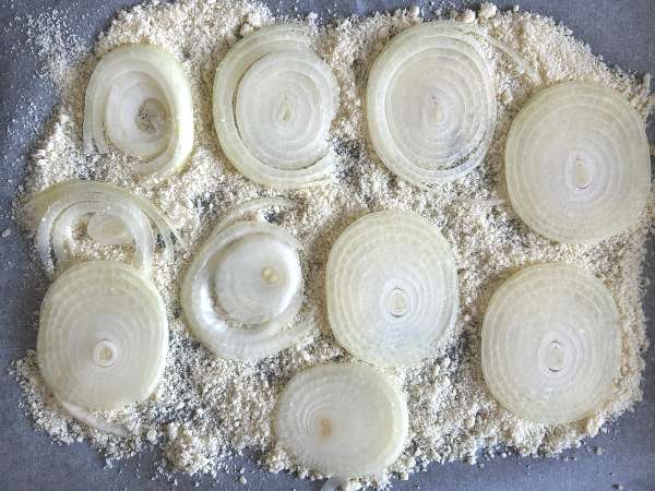 Супер хрупкави домашни чипсове с лук и пармезан - Подготовка стъпка 3