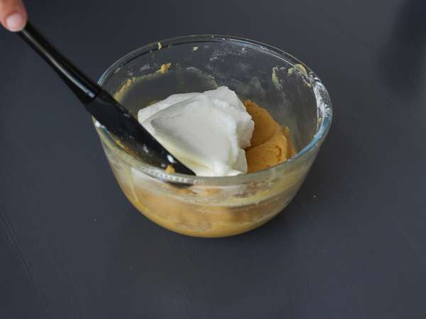 Мъфини с боровинки, мини версия на пиренейската пита! - Подготовка стъпка 4