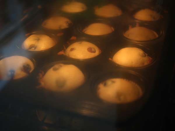 Мъфини с боровинки, мини версия на пиренейската пита! - Подготовка стъпка 7