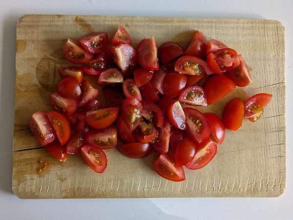 Салата от лимец и риба тон: лека, вкусна и перфектна целогодишна рецепта - Подготовка стъпка 2