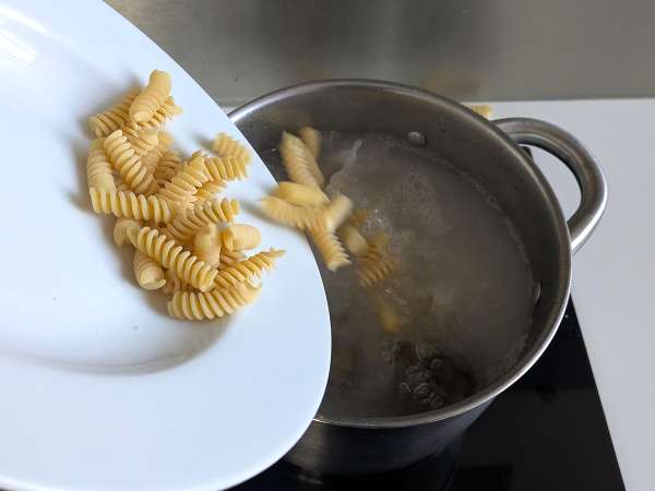 Кремообразна паста с аспержи и бекон: лесна и вкусна рецепта - Подготовка стъпка 6