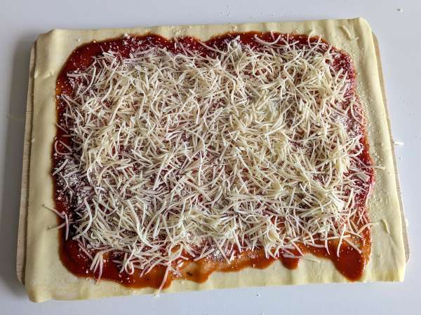 Рула от бутер тесто във фритюрник: бърза и лесна рецепта - Подготовка стъпка 4