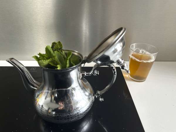 Как се приготвя автентичен марокански чай от мента - Подготовка стъпка 4