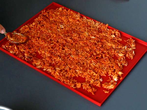 Хрупкава, пикантна салата от сьомга с хрупкав ориз! - Подготовка стъпка 3