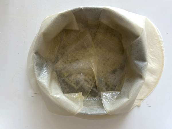 Традиционен марокански сладкиш с тухлено тесто, пилешко месо и подправки - Подготовка стъпка 11