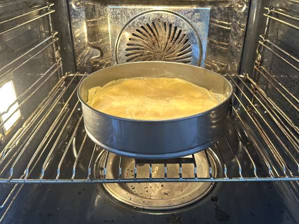 Традиционен марокански сладкиш с тухлено тесто, пилешко месо и подправки - Подготовка стъпка 15