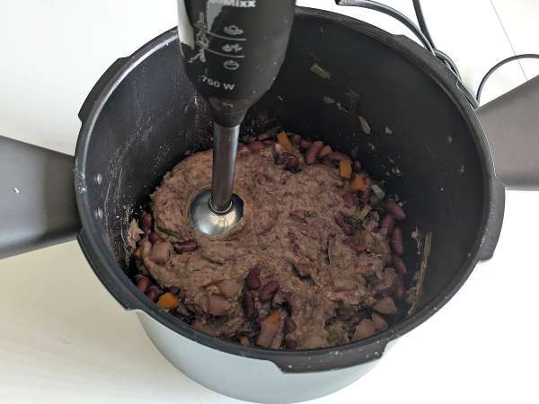 Pasta e fagioli alla veneta: кремообразна и вкусна рецепта на баба - Подготовка стъпка 4