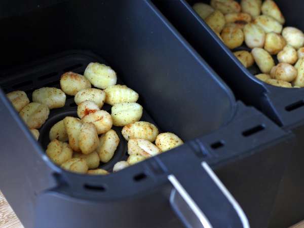 Хрупкава салата с ньоки, изключително модерна, вкусна и балансирана, идеална за лятото! - Подготовка стъпка 2