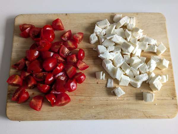 Студена паста с песто от рукола, чери домати и моцарела: свежата и бърза лятна рецепта - Подготовка стъпка 5