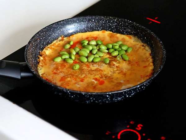 Омлет с хрупкав ориз и соеви зърна - пикантно ястие, което се приготвя бързо и без отпадъци! - Подготовка стъпка 6