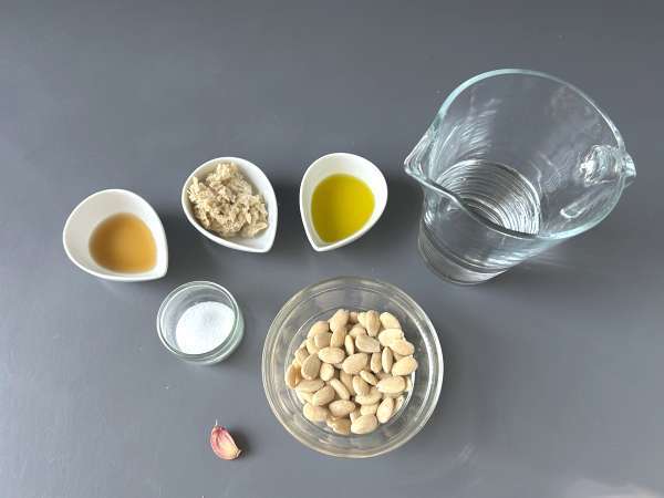 Андалуски Ajoblanco: студената супа, която винаги искате през лятото - Подготовка стъпка 1